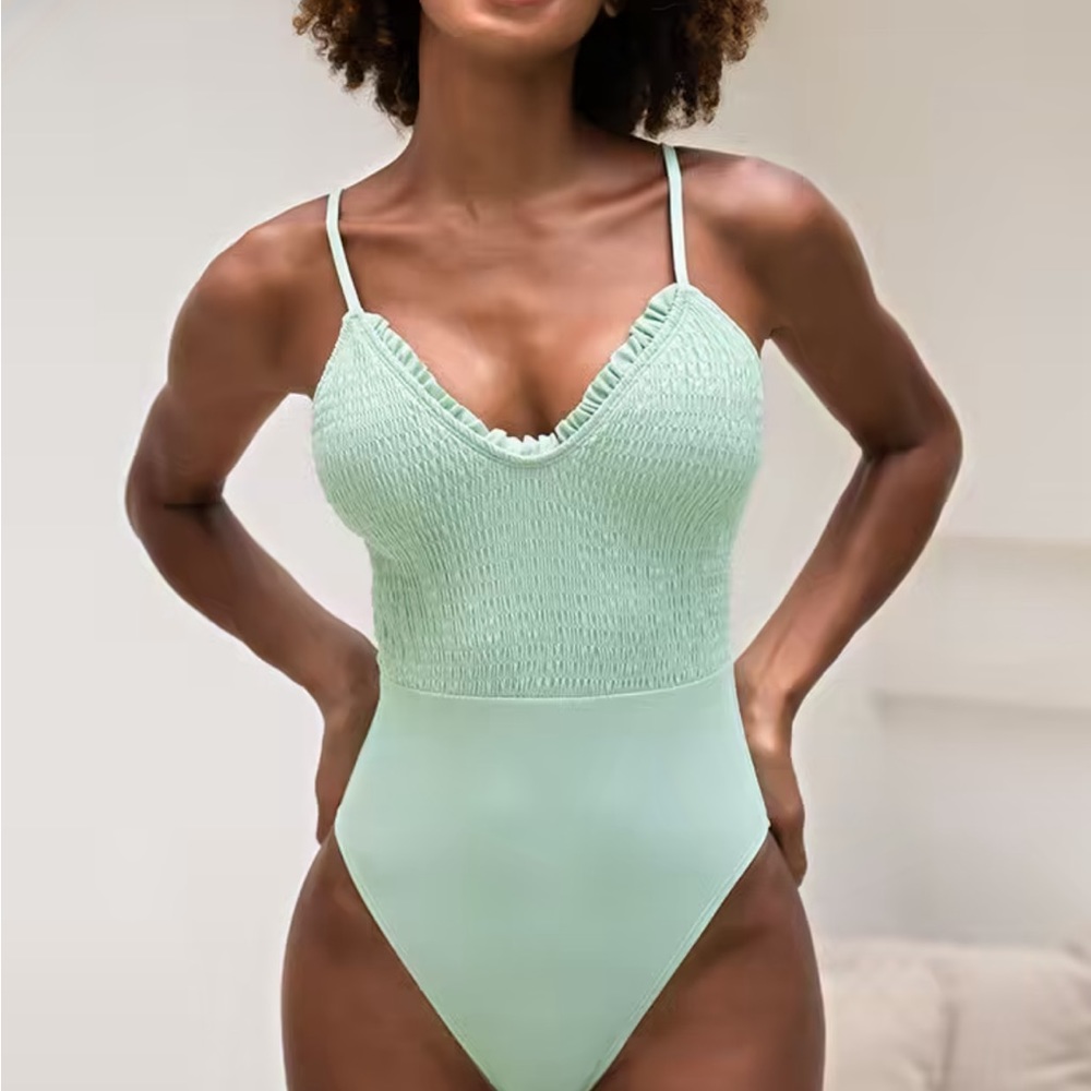 Cupshe One Piece Green Suit
